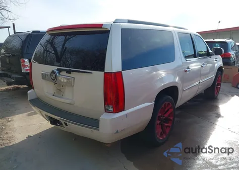 2008 Cadillac Escalade Esv Standard z USA, uszkodzony, nr VIN 1GYFK66818R261787